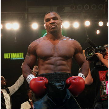 Mike Tyson tornou-se o mais jovem campeão mundial dos pesos pesados